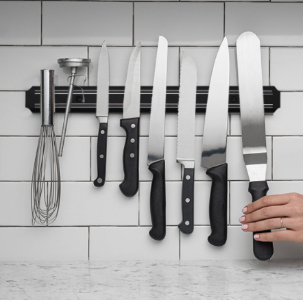 Magnetic Wall Knife Holder and Kitchen Knife Rack